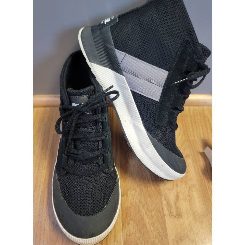 Sorel Women's Out N About III Mid Sneakers 9